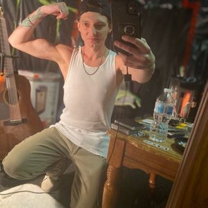 Meet your Posher, Justin